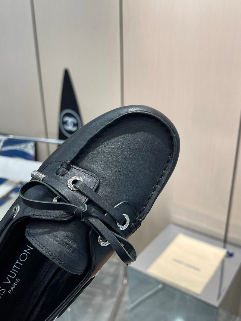 l0vis Vvtt0n loafers